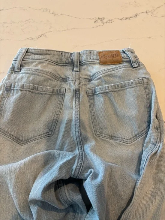 Hollister Light Blue High-Rise Wide-Leg Jeans - Picture 6 of 6